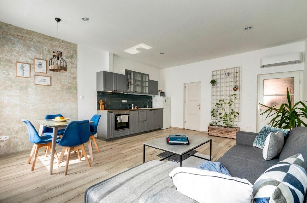 Atosland Apartment Budapest Bagian luar foto
