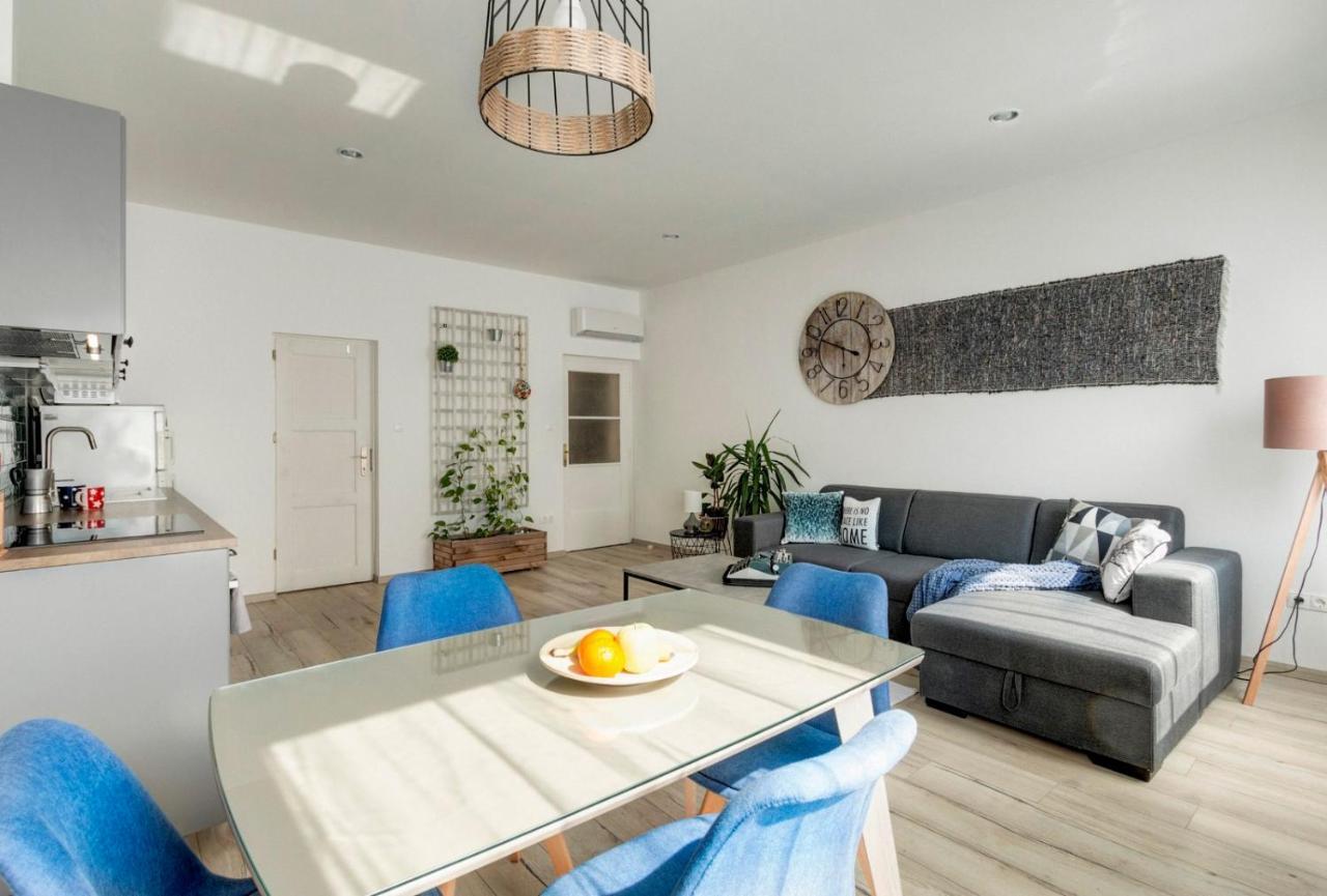Atosland Apartment Budapest Bagian luar foto