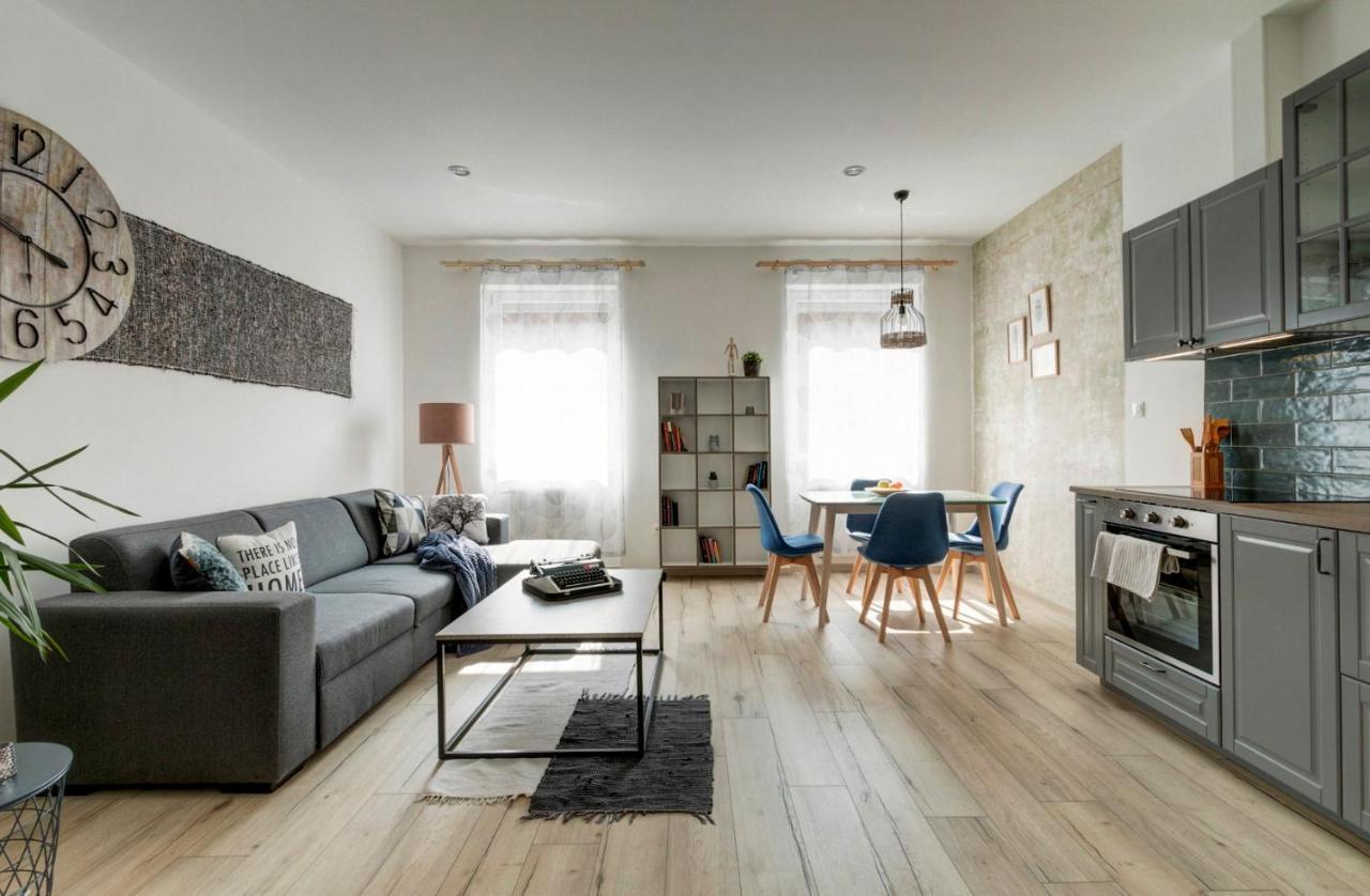 Atosland Apartment Budapest Bagian luar foto